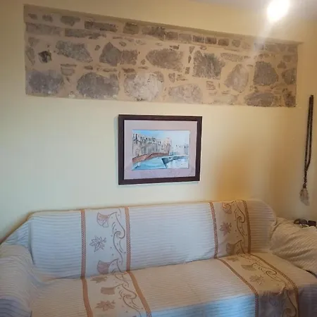 Blondie's House Evropouloi